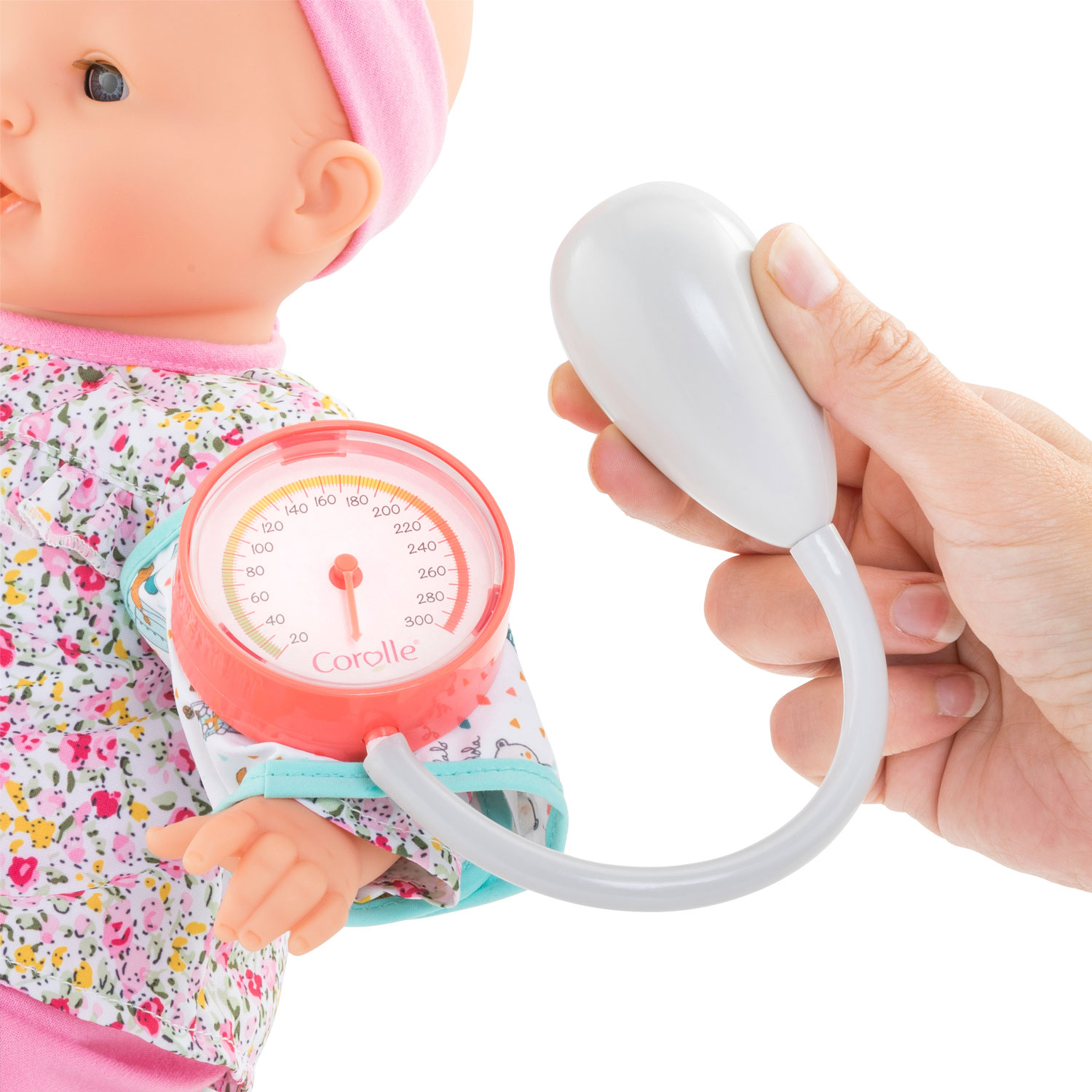 Poupee docteur hot sale